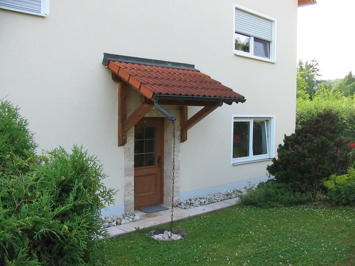 Ferienwohnung Im Grünen Illschwang Exterior foto