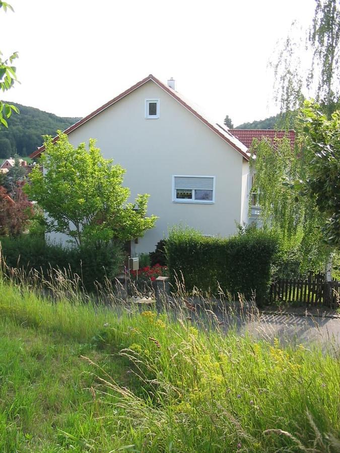 Ferienwohnung Im Grünen Illschwang Exterior foto