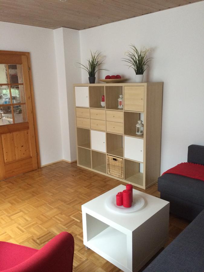 Ferienwohnung Im Grünen Illschwang Exterior foto